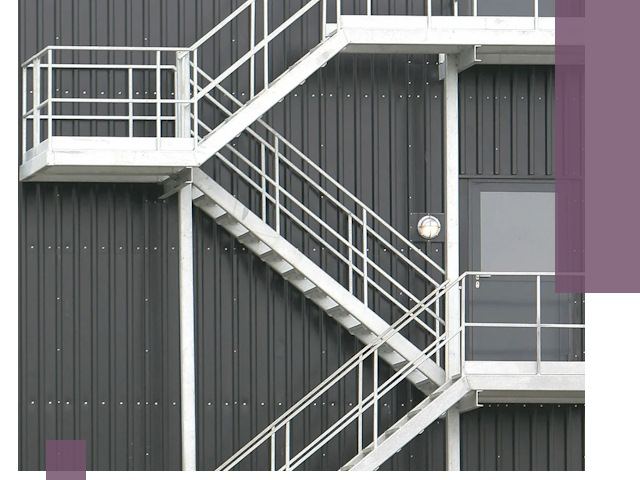 Изготовление и монтаж пожарных лестниц в Владивостоке быстро и надежно