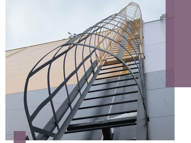 Изготовление и монтаж пожарных лестниц в Владивостоке профессионально