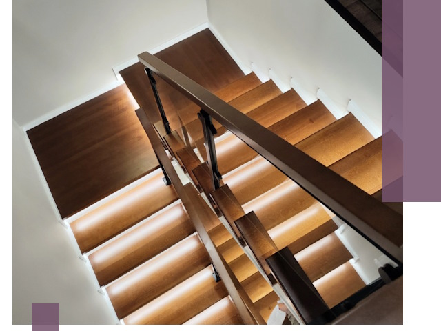 Изготовление П-образных лестниц под ключ в Владивостоке