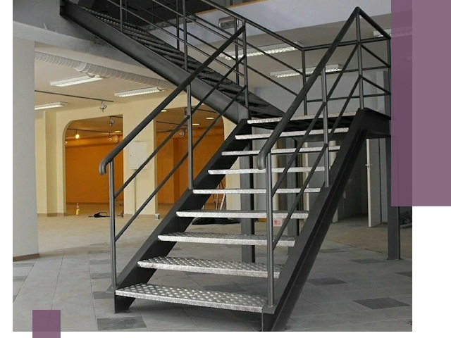 Лестницы для офиса в Владивостоке: изготовление, монтаж, демонтаж