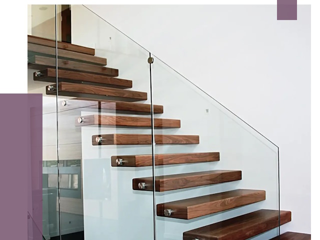 Стеклянные перила для лестницы в Владивостоке от 14741 руб.