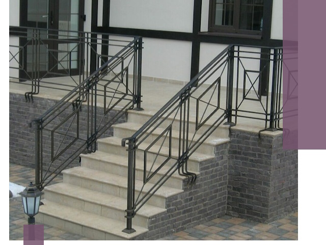 Перила для крыльца в Владивостоке — монтаж, изготовление и установка