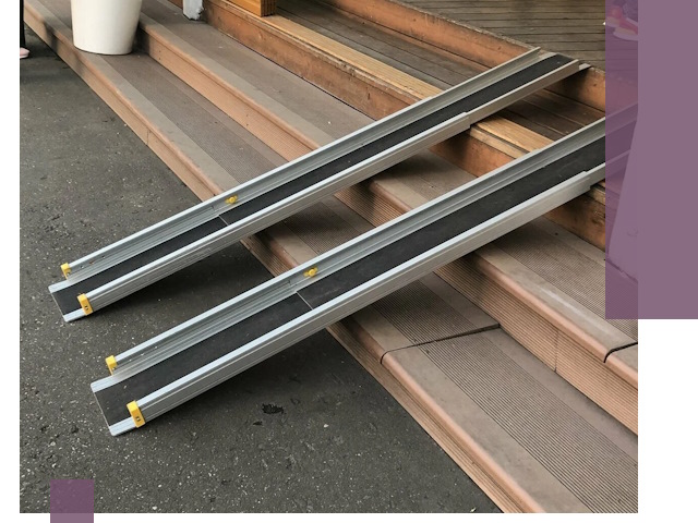 Телескопические пандусы под ключ в Владивостоке — изготовление и монтаж