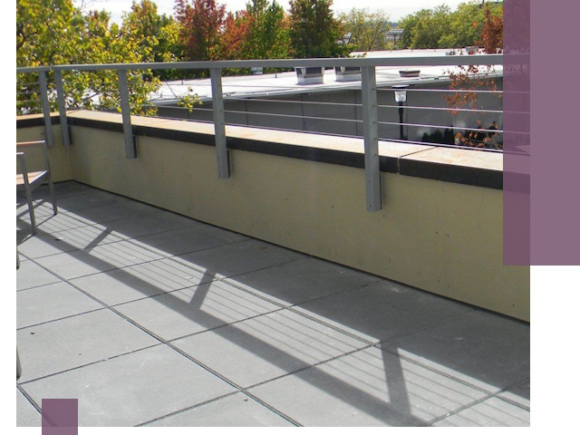 Металлические парапеты под ключ в Владивостоке: монтаж и изготовление