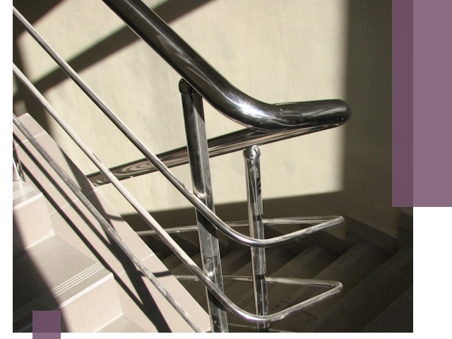 Поручни из нержавеющей стали под ключ в Владивостоке